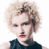 Julia Garner Verge Photo by Jeff Vespa