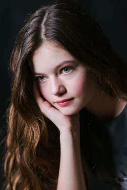 Mackenzie Foy Verge Jeff Vespa